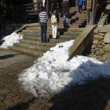 先日雪が降ったそうで