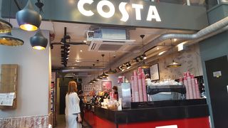 英国ローカルカフェ