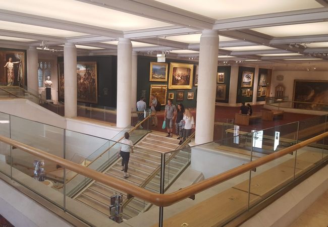 ギルドホール アート ギャラリー＆ローマ円形劇場