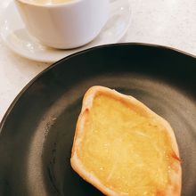 朝食後のコーヒーブレイク。