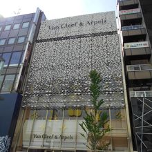 17年 夏 Motif Restaurant Bar フォーシーズンズ丸の内東京 で結婚記念日ランチ Van Cleef Arpels Ginza Sixにてお買い物 夫婦で 銀座 有楽町 日比谷 東京 の旅行記 ブログ By 働きマンさん フォートラベル