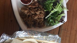 甘辛味が美味しい、カルーアポークの有名店