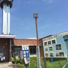 展望タワーから田んぼアートを眺めます。