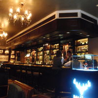 ホテル内のバー