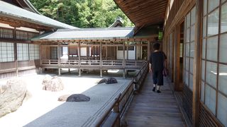 すごく立派なお寺でした。