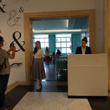 店内入口です。