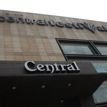 セントラルフェスティバルの別の入口の様子です。