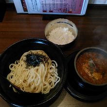 普通のカラツケ850円に無料ライス