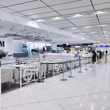 空港内のレストラン