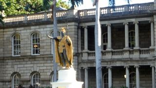 カメハメハ大王像