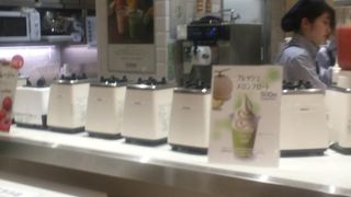 仙台では有名な「いたがき」のジューススタンド