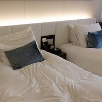 すっきりしたベッドルーム