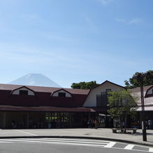 駐車場から撮影　富士山がよく見えます