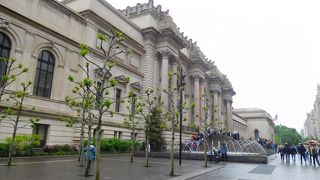 世界最大の美術館ではないでしょうか。