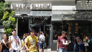 美味しいけれど混みすぎです