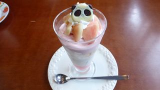 人気のフルーツパーラー