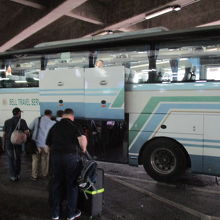 ベルトラベルサービス (スワンナプーム空港～パタヤ直行バス)