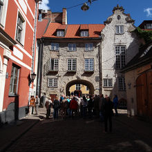 午前中は、団体さんでいっぱいでした