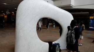 待ち合わせの芸術作品