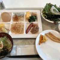 朝食はブッフェです。地元食材満載で美味しい