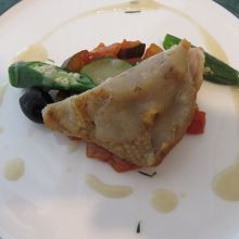 チキンとオリーブのブレゼ ローズマリーの香り