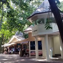 インフォメーション