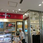 駅構内の立ち食い寿司