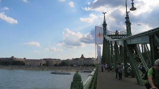 装飾がきれいな橋