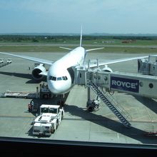 カウンターからの眺めは良いです