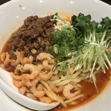 日式汁無し坦々麺830円