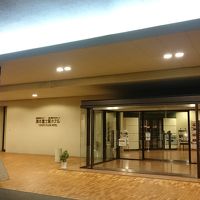 入って左側にフロントがあるので、そこで受付します