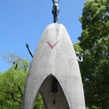 苦しみは続いている。