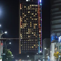 派手なイルミネーションなので、街中から目印にしやすいです。