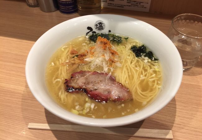 並ばずにすんなり入店出来ました。