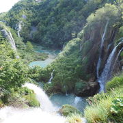 透明な湖にうっとり