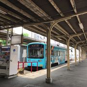 阪堺線恵美須町駅ホーム横の山本珈琲