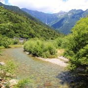 田代橋から穂高連峰を望む