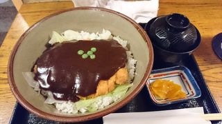 名物ドミカツ丼