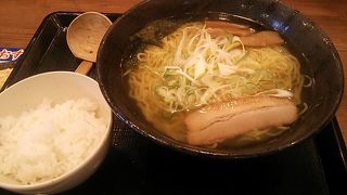 2018年８月現在、唐揚げセット発売中