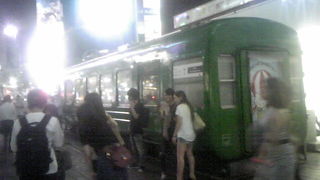 レプリカも走っている