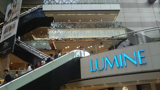 ルミネという統一イメージに染まらない池袋