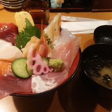 2階の海鮮丼のお店で