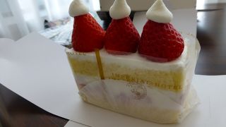 お土産になるお菓子類もあります