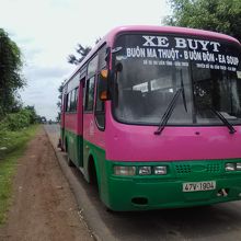 ブオンドン行きのバス