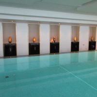 幻想的なプール