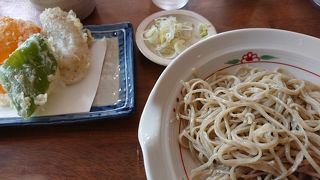 ホワイトパレスで蕎麦とコーヒー