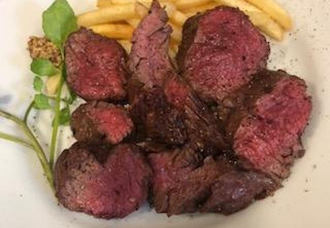 肉バルのランチ