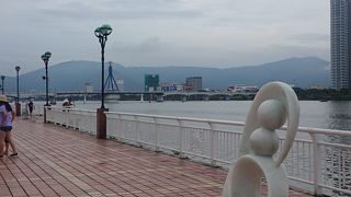 ドラゴンブリッジの北側にある橋