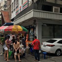 隣のセブンイレブン