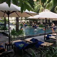 プールは大きくない